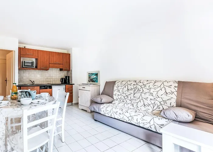 Caesar Domus-4 By Interhome *